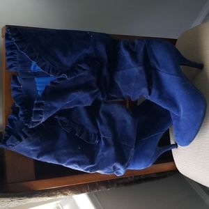 Charlotte Russe size 9 blue boots